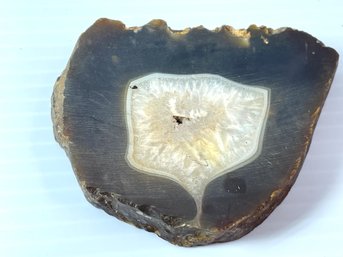 Brazilian Polished And Semi Polished Agate .