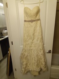 MAGGIE SOTTERO COUTORE WEDDING DRESS SIZE 8
