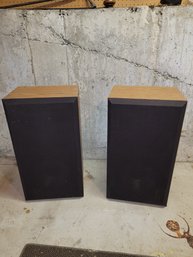 Pair Of Beautiful Stereo Speakers From Dynamic Audio