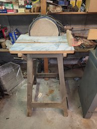 Very Useful Sanding Table