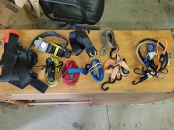 Nice Assortment Of 9 Tie Down Straps & Bungee Cords