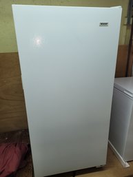 Beautiful Frigidaire Refrigerator Like New Condition