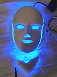 FACE AND NECK ANTI WRINKLE LIGHT And Eletric Shock MACHINE WITH MANY COLORS AND MANY Features