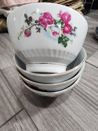 4 Floral Pattern Rice Bowls