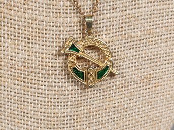 Beautiful Celtic Pendant Necklace With Green Stone