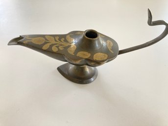 Vintage Aladdins Lamp Form Oil Lamp