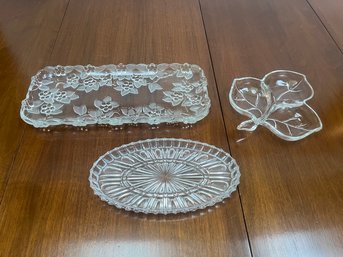 Set Of 3 Glass Serving Dishes