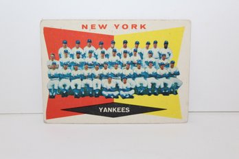 1960 Topps #332 Yankees Team Checklist 8 - Yankees Team Card