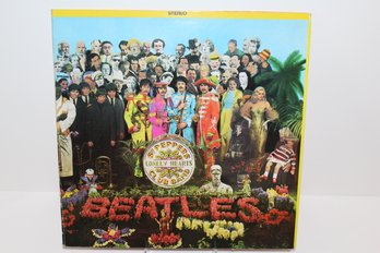 1971 The Beatles -Sgt. Pepper's Lonely Hearts Club Band - Apple LPs - Capitol Cover