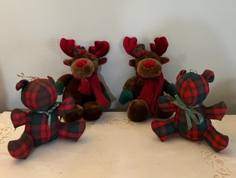 Christmas Plaid Fabric Teddys (2) And Holiday Moose (2)