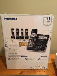 NEW Panasonic KX-TG985 Sk Phone System
