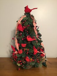 Cardinal Tabletop Christmas Tree