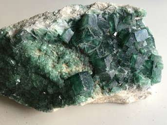 Beautiful Crystal Cluster Geode, 8 LB 8 Oz, 10 Inches