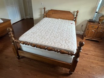 Wood Bed Frame Head And Footboard Full Size Mattress 4 Pillows And Bedsheets,  83.5x59x41