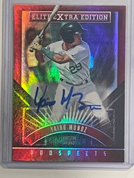 2015 Panini Elite Extra Edition Yairo Munoz Autographed Refractor Card #144