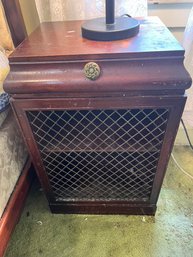 2 Vintage Side Tables With One Touch Table Lamp