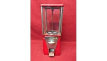 Vintage 1960's Commercial Grade Glass And Metal Working Bubble Gum Machine - With Key