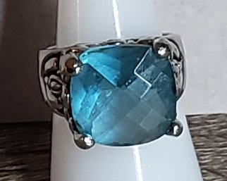 Beautiful Blue Stone Fashion Silvertone Cocktail Ring