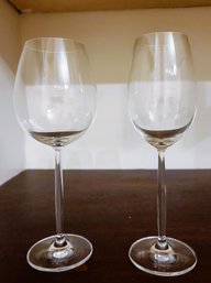 16 Total Of Red And White Wine  Simple And Elegant Crystal Glasses