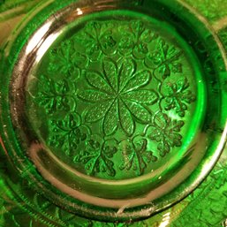 Fenton Green Leaf Chain Ruffle Scalloped Glass