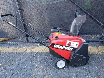 Snapper Gas Powered Snowblower LE19 - See Description