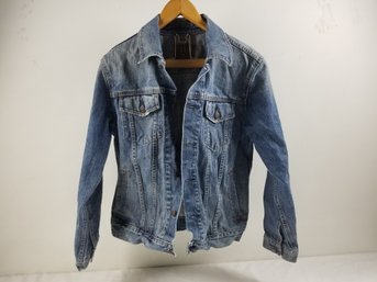 GAP Stone Washed Jean Denim Jacket Very Worn - Size Medium