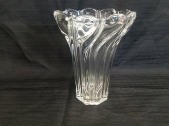 Lovely 8' Crystal Flower Vase