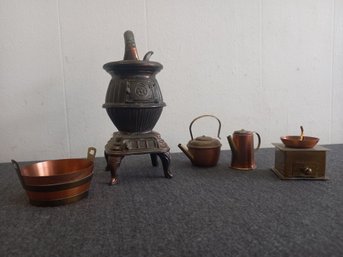 Miniature Trinket Lot