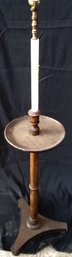 Nice Wood Lamp Table Need Restoration Of Light
