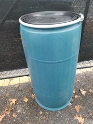 77 Gallon Blue Plastic Drum With Cover