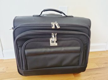 US Luggage New York Spinner Attach Briefcase Travel Bag Suitcase - Black