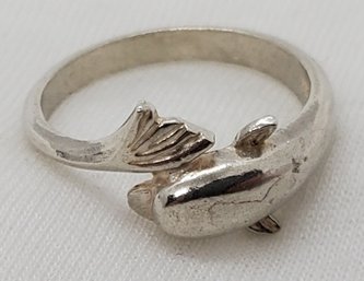 Vintage Sterling Silver Size 7 Dolphin Fish Ring ~ 2.92 Grams