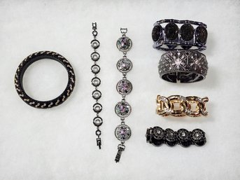 Costume Stretch And Other Metallic Colored Bracelet Lot (7)