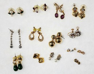 Costume Earring Lot - Mostly Goldtone And Pierced (14)