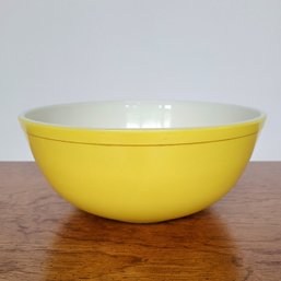 Vintage Lg 4qt Pyrex Primary Color Yellow Mixing Bowl
