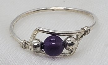 Sterling Silver Size 7 Petite Amethyst Ring ~ 0.89 Grams