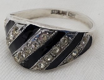 Sterling Silver Size 8 Ring With Black Enamel And Rhinestones ~ 3.87 Grams