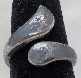 Sterling Silver Size 5 Siam Ring With Figures ~ 3.28 Grams