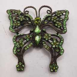 Fabulous Vintage Butterfly Pin In Green Glass And Crystal Stones