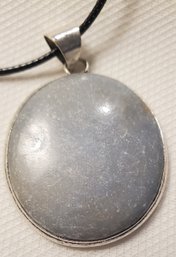 Silver Plated Quartz Pendant 1 3/8' Round With 16-18' Cloth Necklace
