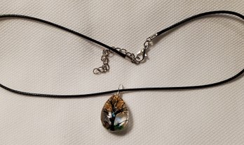 Glass Teardrop Encased Tree And Butterfly 1' Pendant With A 16-18' Cloth Necklace
