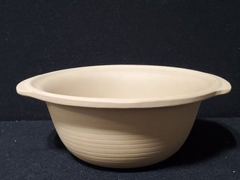 Pampered Chef 8' Round Stoneware Baking Bowl - Family Heritage Collection