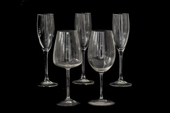 ASSORTED BEVERAGE GLASSES