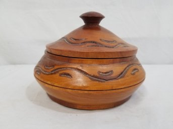 Vintage Hand Turned Wood Bowl Storage Box With Lid & Hand Carved Detailing