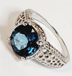 Beautiful Ornate Sterling Silver Blue Stone Detailed Ring