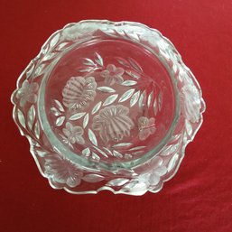 Vtg Glass Bowl With Etched Flowers NS Butterflies 10'