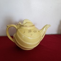 Vtg Hall Canary Yellow And Gold Teapot #0799