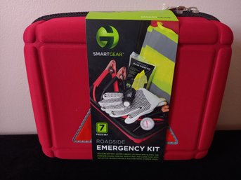 Smartgear 7 PC Emergency Roadside Kit