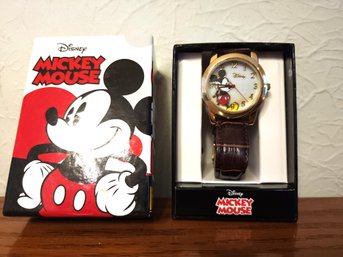 Vintage Leather Disney 'Mickey Mouse' Women's Watch