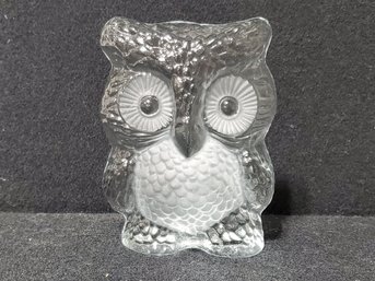 Adorable Vintage Clear & Frosted Glass Owl Figurine Paperweight